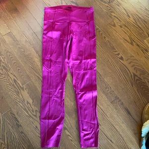 Dark pink lululemoms size 6